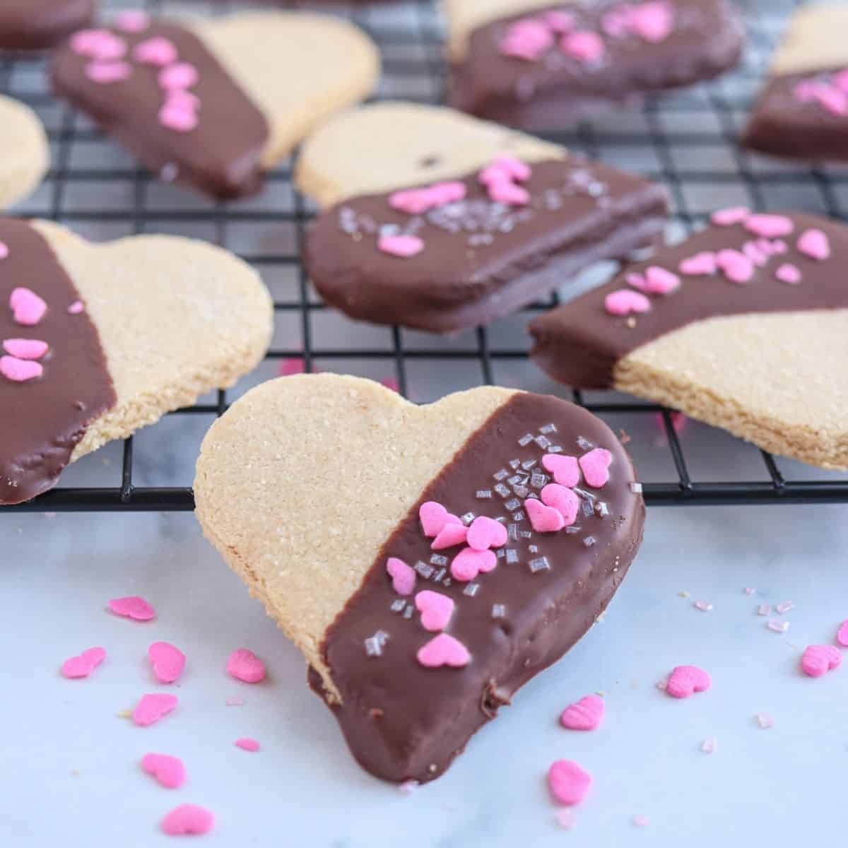 Easy Healthy Almond Shortbread Heart Cookies (sweetened with maple syrup)