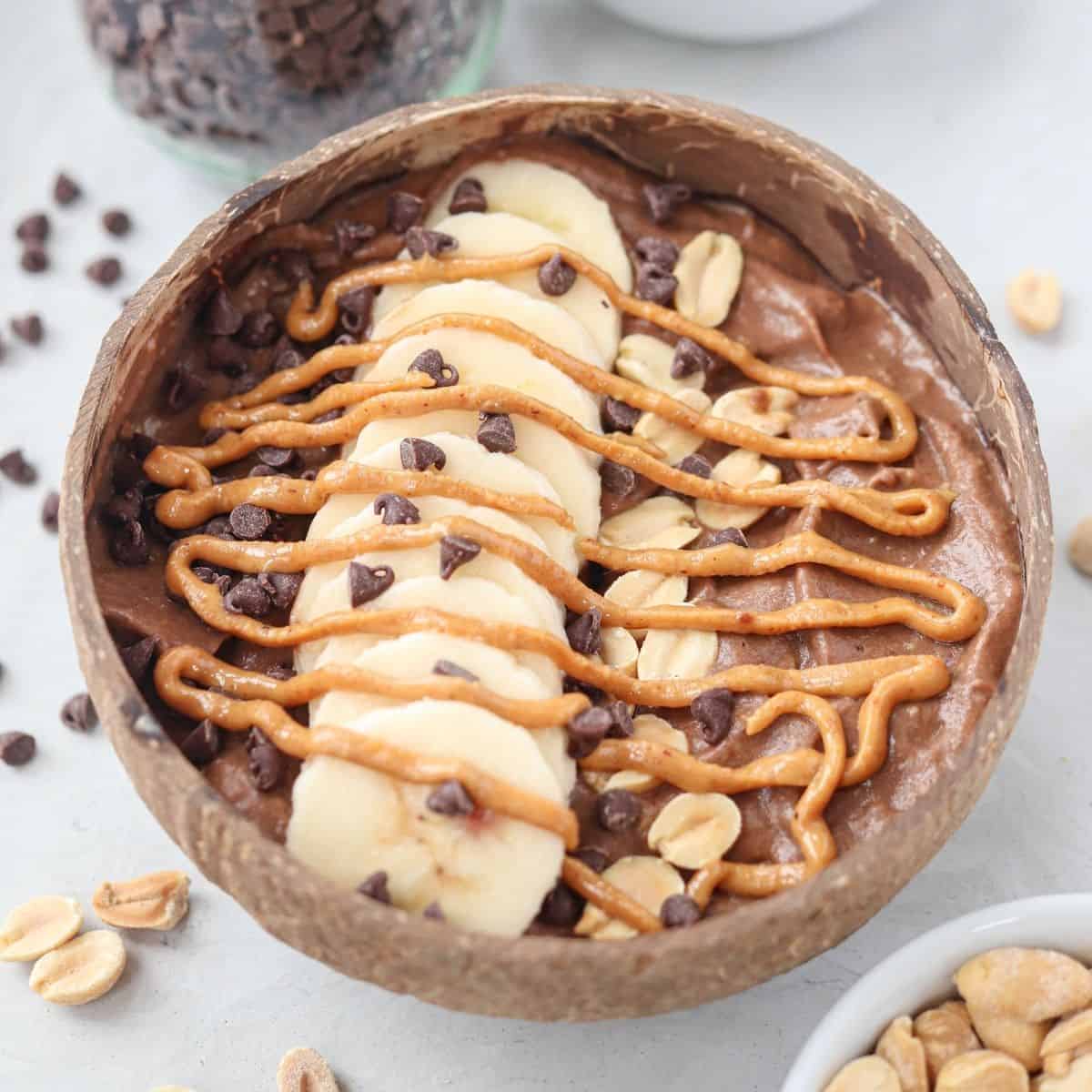Snickers Smoothie Bowl