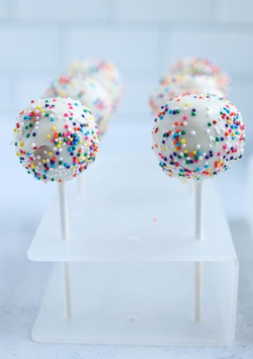 Easy No Bake Cake Pops (Gluten-Free) - Wholly Tasteful